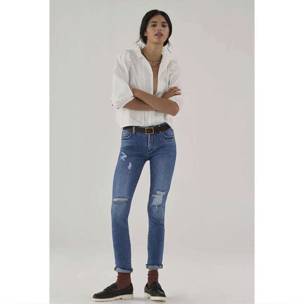 PILCRO SLIM BOYFRIEND Distressed Crop Jeans Size 28